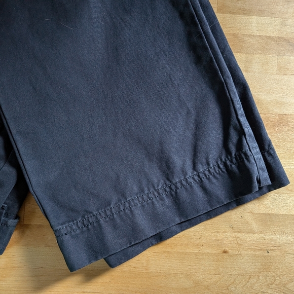 Eddie Bauer Vashon Fit Navy Pants - 10P - Navy - Gently Used - Super Soft Fabric - Picture 6 of 15